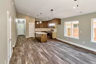 272 SE Ivy St, Mill City, OR 97360 - Photo 11