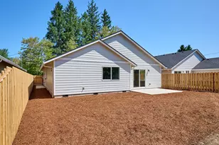 272 SE Ivy St, Mill City, OR 97360 - Photo 35