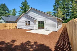 272 SE Ivy St, Mill City, OR 97360 - Photo 31
