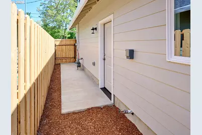 272 SE Ivy St, Mill City, OR 97360 - Photo 37