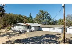 237 Country Ln, Roseburg, OR 97471 - Photo 5