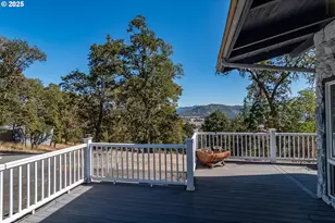 237 Country Ln, Roseburg, OR 97471 - Photo 7