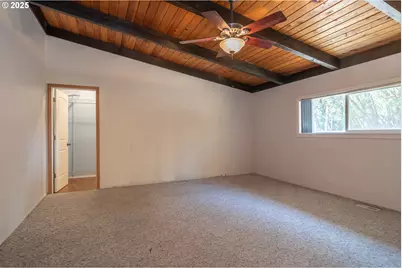 237 Country Ln, Roseburg, OR 97471 - Photo 21