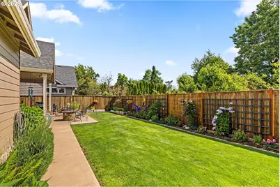918 Tamarack St, Junction City, OR 97448 - Photo 37