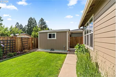 918 Tamarack St, Junction City, OR 97448 - Photo 35