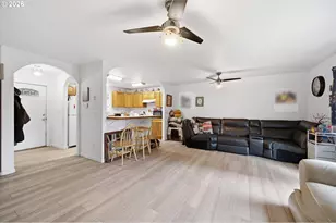 783 W Main St, Sheridan, OR 97378 - Photo 11
