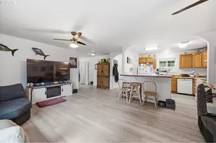 783 W Main St, Sheridan, OR 97378 - Photo 13