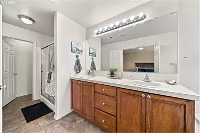 1027 SE Nazomi Ave, Hillsboro, OR 97123 - Photo 17