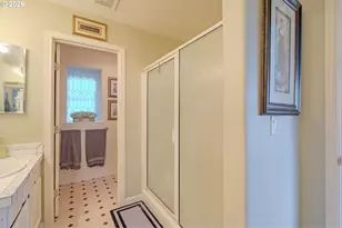 8824 NE 17th St, Vancouver, WA 98664 - Photo 37