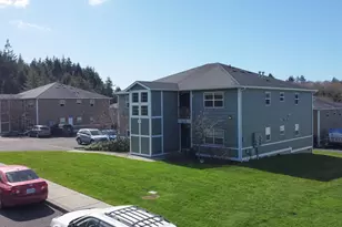 2037 SE Huckleberry Ave, Warrenton, OR 97146 - Photo 3