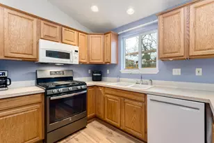 1869 Plateau St NE, Salem, OR 97305 - Photo 21