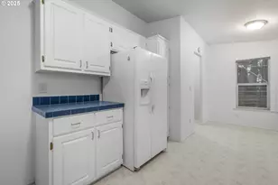 3415 Lake Vanessa Cir NW, Salem, OR 97304 - Photo 9