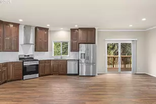 352 N Falcon St, Rockaway Beach, OR 97136 - Photo 7