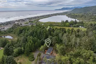 352 N Falcon St, Rockaway Beach, OR 97136 - Photo 37