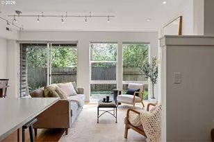 327 Rustic Pl, Eugene, OR 97401 - Photo 17