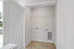 15153 E Burnside, Portland, OR 97233 - Photo 13