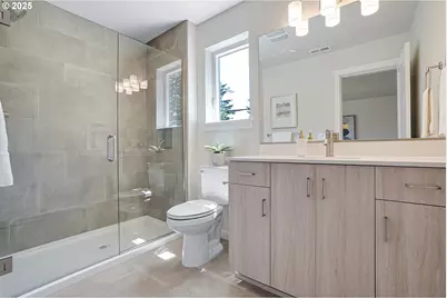 15153 E Burnside, Portland, OR 97233 - Photo 19