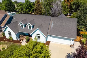 2067 NW Poplar Pl, Redmond, OR 97756 - Photo 39
