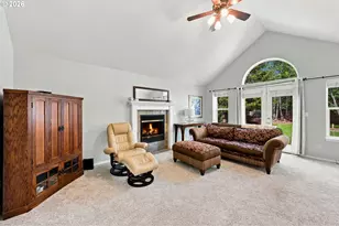2067 NW Poplar Pl, Redmond, OR 97756 - Photo 3