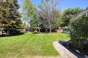 2067 NW Poplar Pl, Redmond, OR 97756 - Photo 35