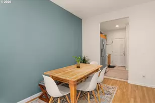 4220 NE Simpson Ct, Portland, OR 97218 - Photo 9