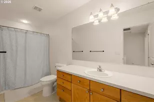 4220 NE Simpson Ct, Portland, OR 97218 - Photo 23