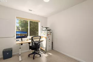 4220 NE Simpson Ct, Portland, OR 97218 - Photo 21