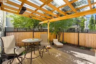 4220 NE Simpson Ct, Portland, OR 97218 - Photo 13