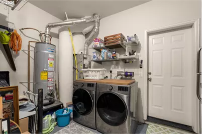 4220 NE Simpson Ct, Portland, OR 97218 - Photo 25