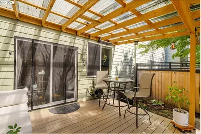 4220 NE Simpson Ct, Portland, OR 97218 - Photo 15