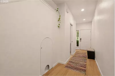4220 NE Simpson Ct, Portland, OR 97218 - Photo 3