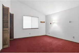 24375 E Fahie Ln, Welches, OR 97067 - Photo 33