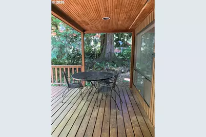 24375 E Fahie Ln, Welches, OR 97067 - Photo 17