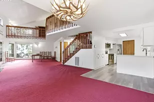 24375 E Fahie Ln, Welches, OR 97067 - Photo 23