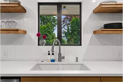 206 NW 108th St, Vancouver, WA 98685 - Photo 15