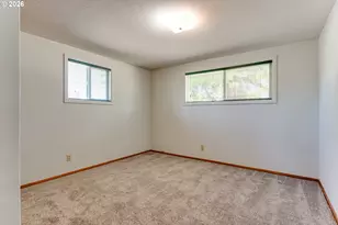 2093 Grove St, Eugene, OR 97404 - Photo 31