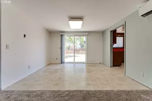 2093 Grove St, Eugene, OR 97404 - Photo 9