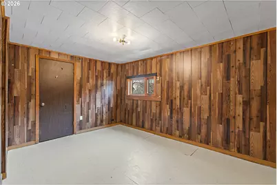 8047 SE Clay St, Portland, OR 97215 - Photo 15