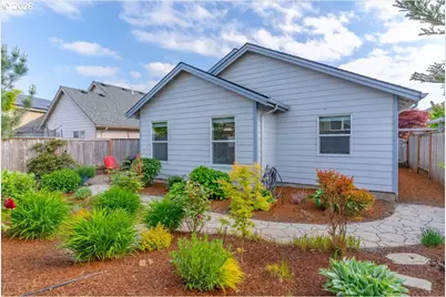 1714 SE Osoberry St, Dallas, OR 97338 - Photo 11