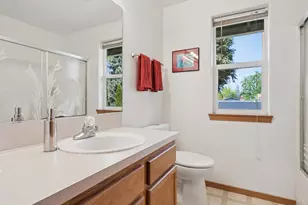 608 SE 18th Ave, Hillsboro, OR 97123 - Photo 29