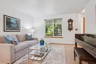 608 SE 18th Ave, Hillsboro, OR 97123 - Photo 3