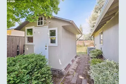608 SE 18th Ave, Hillsboro, OR 97123 - Photo 37