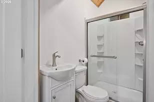 815 E Ave, Lake Oswego, OR 97034 - Photo 39