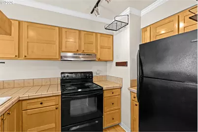 3473 SW Barbur Blvd #12, Portland, OR 97239 - Photo 19