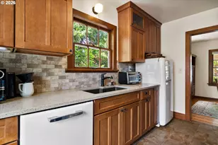 840 E 1st St, Prineville, OR 97754 - Photo 15