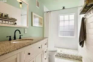840 E 1st St, Prineville, OR 97754 - Photo 23