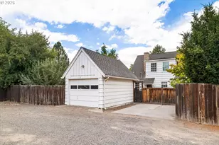 840 E 1st St, Prineville, OR 97754 - Photo 39