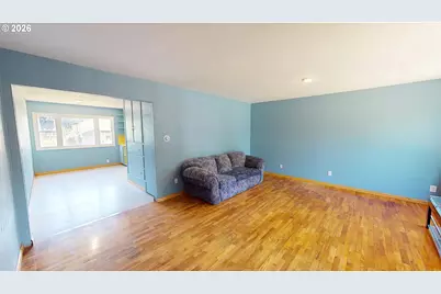1005 Hull St, Hood River, OR 97031 - Photo 3