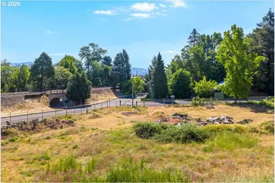 165 Water St, Ashland, OR 97520 - Photo 29