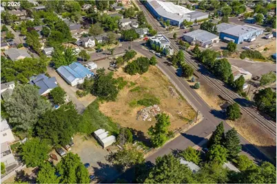 165 Water St, Ashland, OR 97520 - Photo 25
